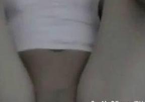 Негр дрючит в анальный проход молодую подругу